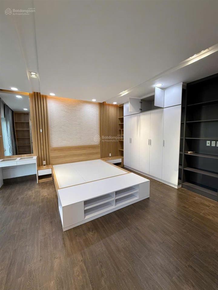 Kdc vạn hưng phú, phú xuân nhà 1 trệt, 2 lầu st dt 112m2 sổ riêng giá 10,5 tỷ.  0902 714 ***