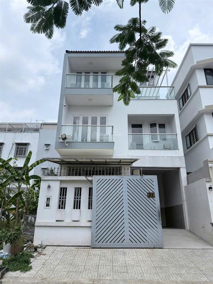 Kdc vạn hưng phú, phú xuân nhà 1 trệt, 2 lầu st dt 112m2 sổ riêng giá 10,5 tỷ.  0902 714 ***