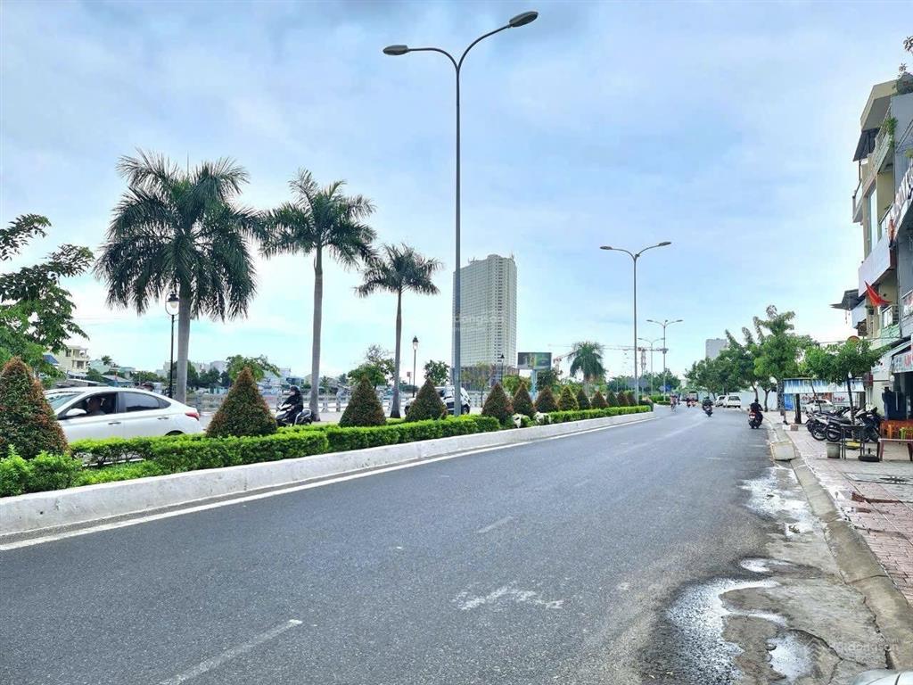 Bán đất xây khách sạn 25  40 tầng view biển, view sông đường bờ kè nha trang