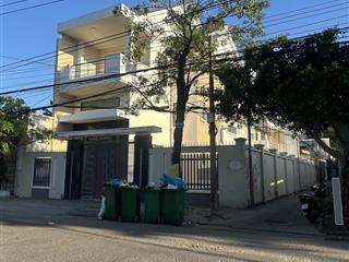 Cho thuê nhà 3 tầng góc đường nguyễn khuyến, nha trang, cách chợ vĩnh hải 800m