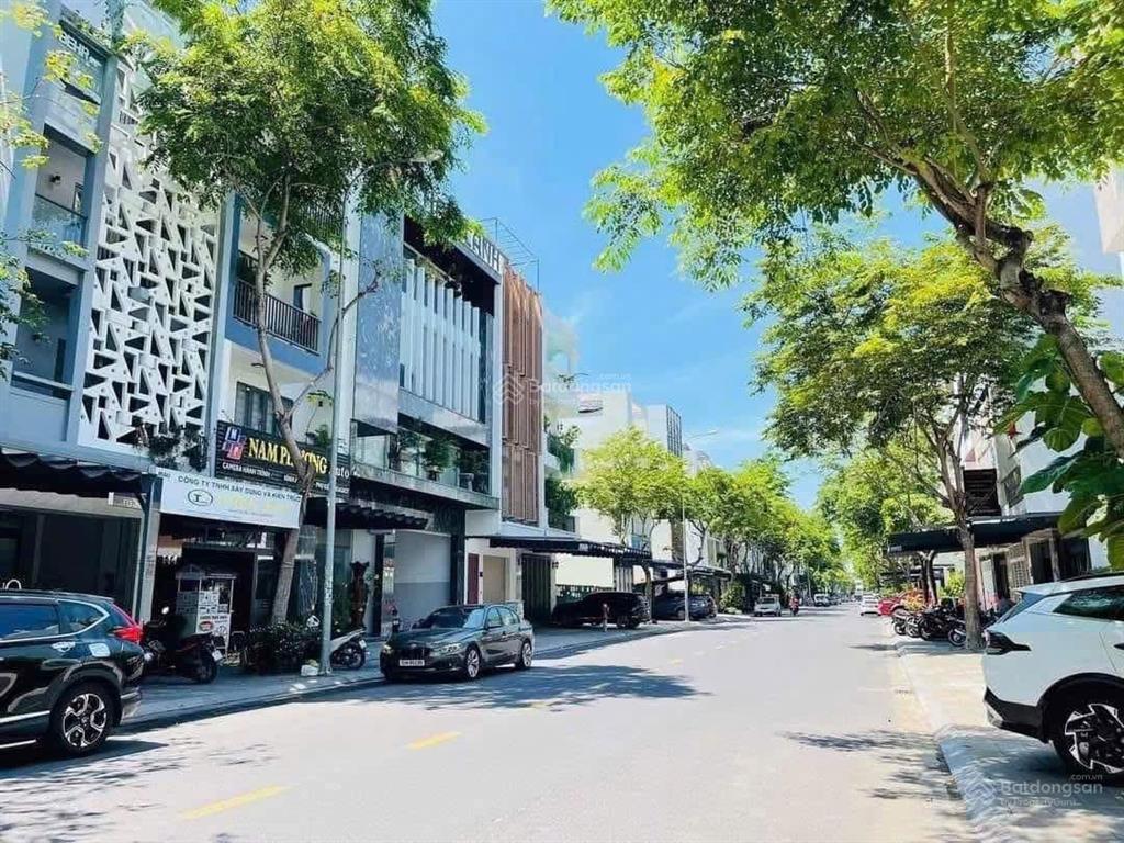 Bán toà nhà 8 tầng hẻm ô tô 6m đường nguyễn thị minh khai, cách biển trần phú 200m