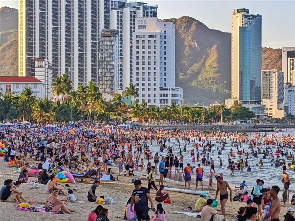 Tổng hợp nhà phố khu vực phía bắc nha trang, gần biển hòn chồng, nha trang