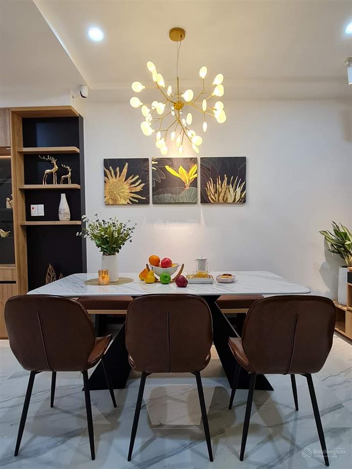 Bán ch grand view 3pn 118m2 phú mỹ hưng, giá siêu tốt 10.2 tỷ  lầu cao  vị trí đẹp  sổ sẵn