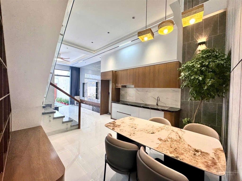 Bán nhà 1 trệt 1 lầu 3,68 tỷ, 88m2 tại nguyễn ái quốc, p long bình, tp.biên hoà sổ riêng thổ cư