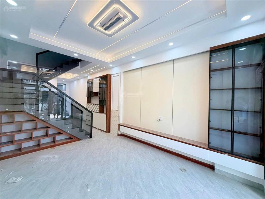 Bán nhà 1 lầu 1 trệt phường tân phong sổ riêng thổ cư hoàn công 80m2