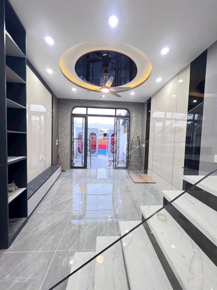 Bán nhà 1 trệt 1 lầu phường tân phong sổ riêng thổ cư 113m2