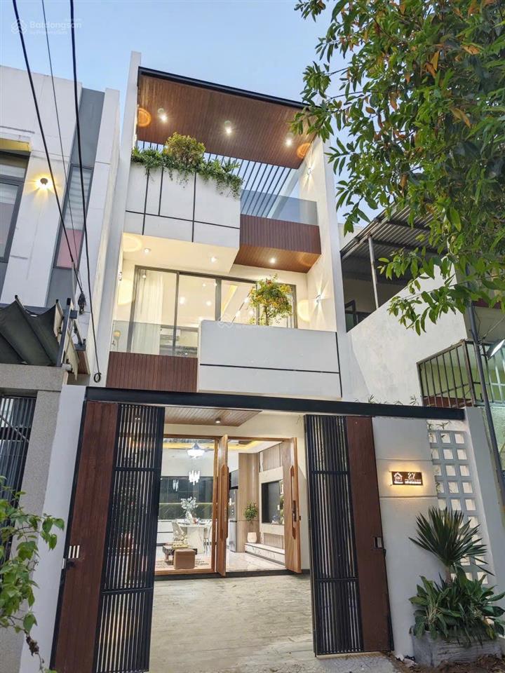 Bán nhà 1 trệt 1 lầu gần chợ phúc lâm phường hố nai sổ riêng thổ cư 100m2