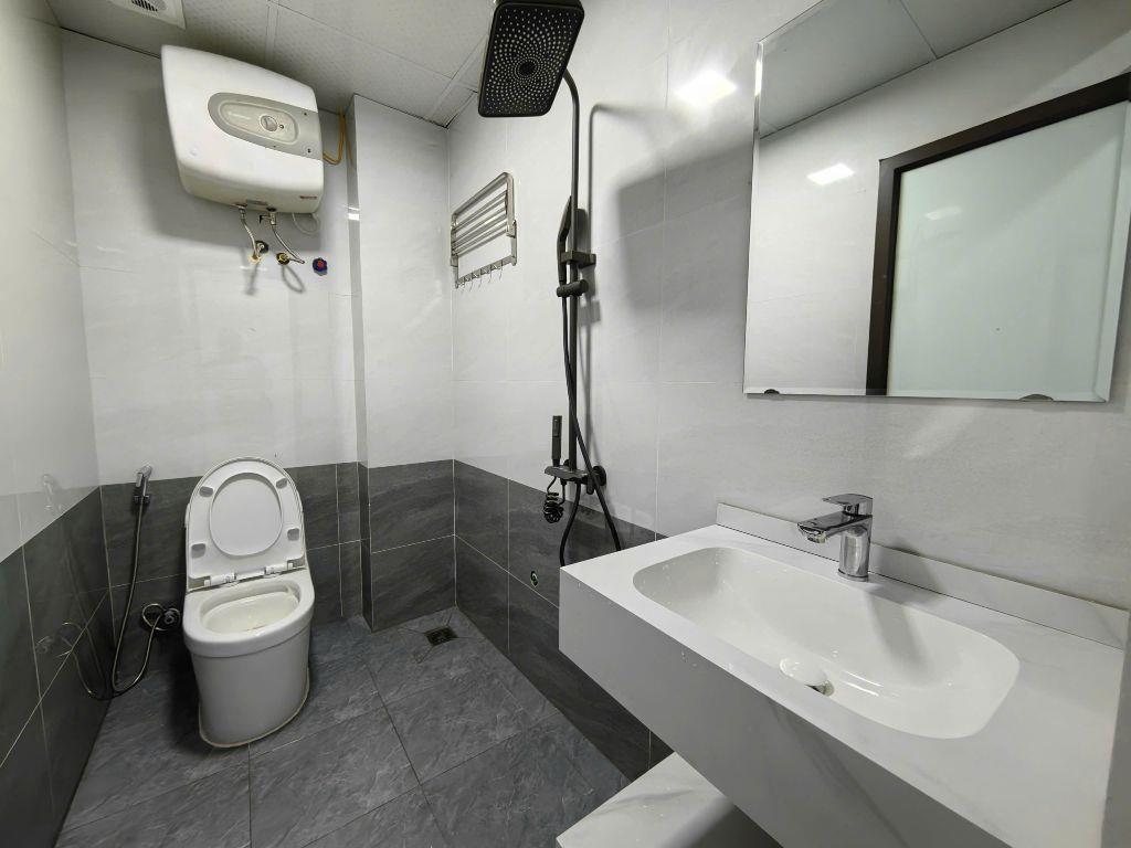 Bán nhà 45m 5T full nội thất mới tinh xã Liên Minh, Đan Phượng