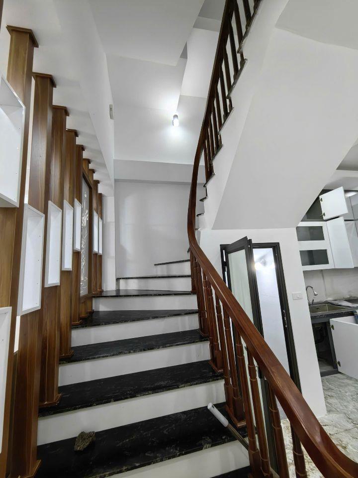 Bán nhà 45m 5T full nội thất mới tinh xã Liên Minh, Đan Phượng