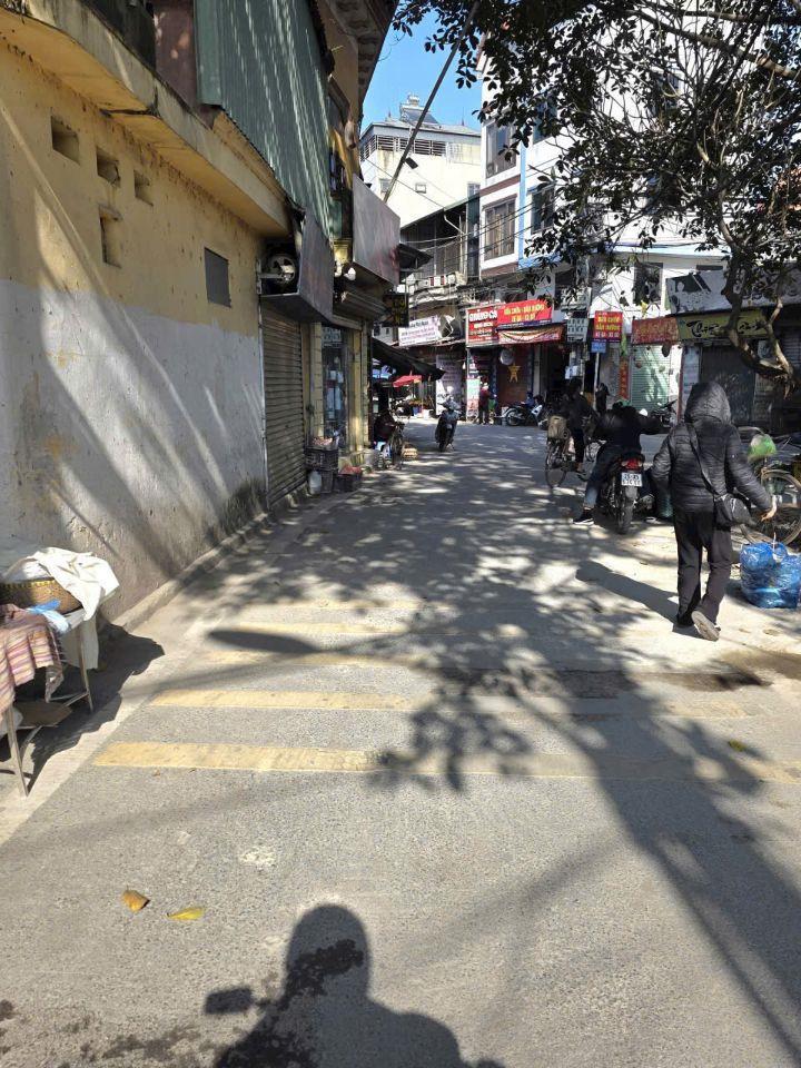 Siêu phâm 41m Lô góc Nở hậu - Đường thông ô tô - Trung tâm Cát Quế, Hoài Đức