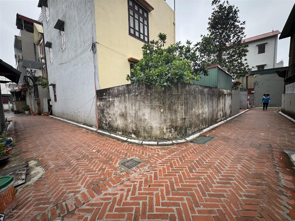 Bán mảnh đất hiếm gần hồ lại đà  tại thôn lại đà, xã đông anh. diện tích 40m2 mặt tiền 4.38m