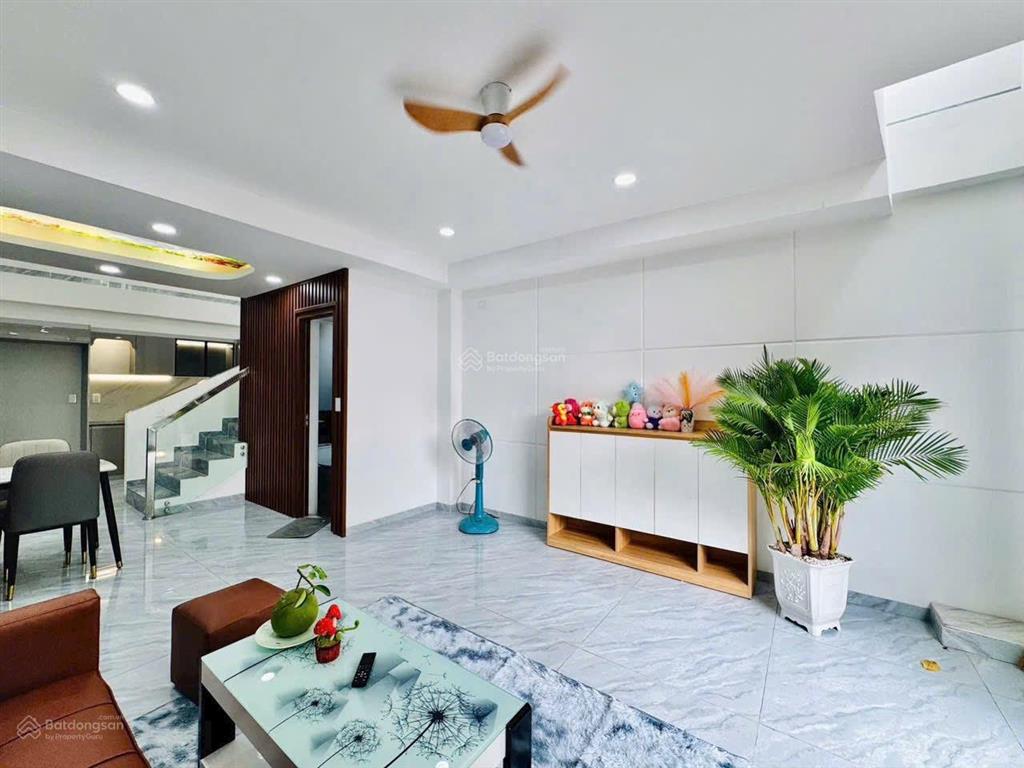Nhà mới full nội thất đường oto thông trần bá giao