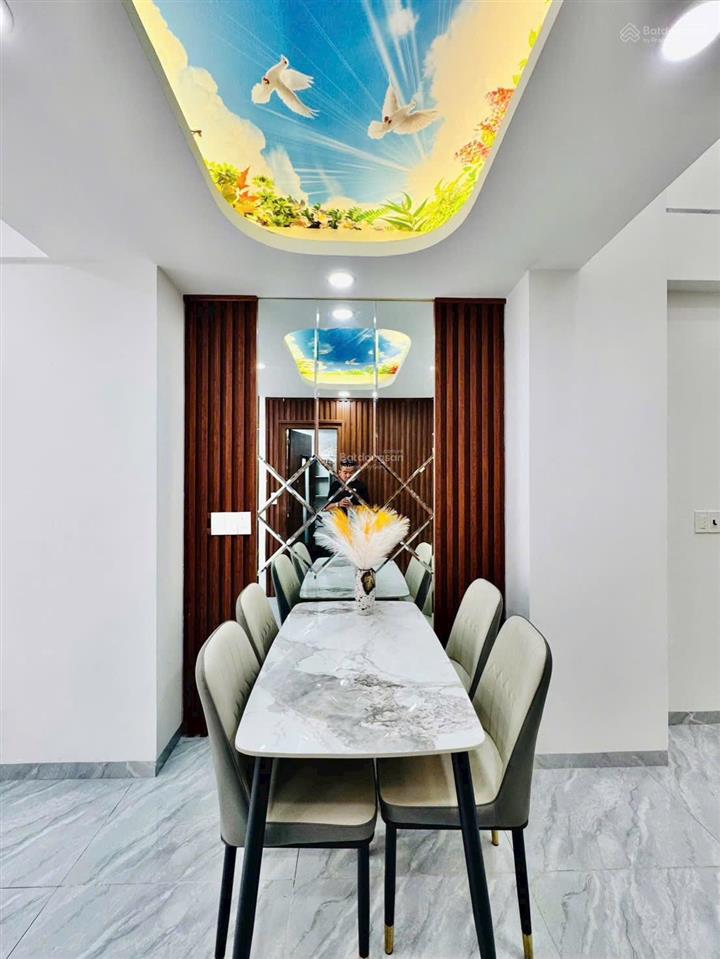 Nhà mới full nội thất đường oto thông trần bá giao
