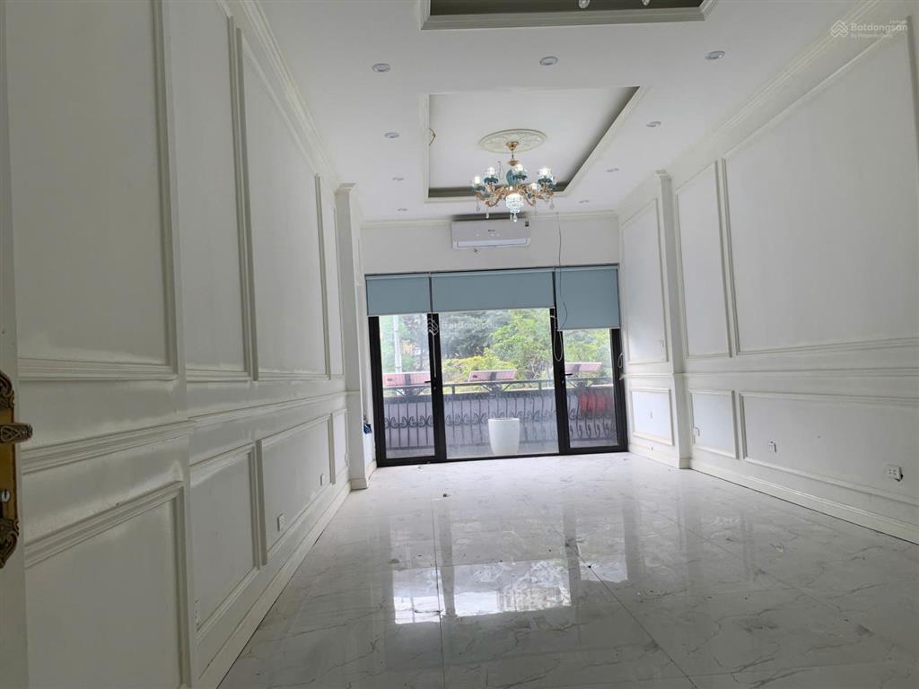 Cho thuê nhà mặt phố, mặt đường 7 quang trung hà đông