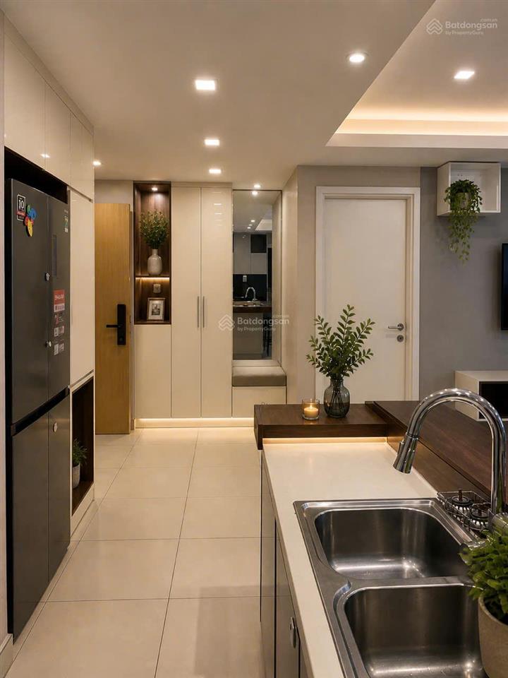 Cần bán gấp căn góc 3pn toà t5 masteri thảo điền ngay tuyến metro 0939 736 ***