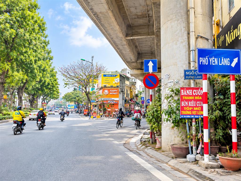 Bán nhà yên lãng đống đa 50m2 5 tầng mặt tiền 4.5m lõi trung tâm nhiều tiện ích giá thương lượng