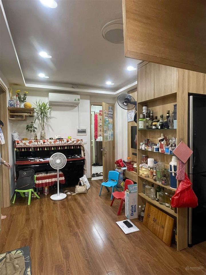Chính chủ bán căn hộ cc mini hoàng hoa thám ba đình 2n tầng đẹp 2,2 tỷ thương lượng