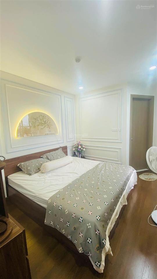 Căn hộ hồ gươm plaza tháp a 75m 2 ngủ 4.5 tỷ còn thương lượng 0982 685 ***