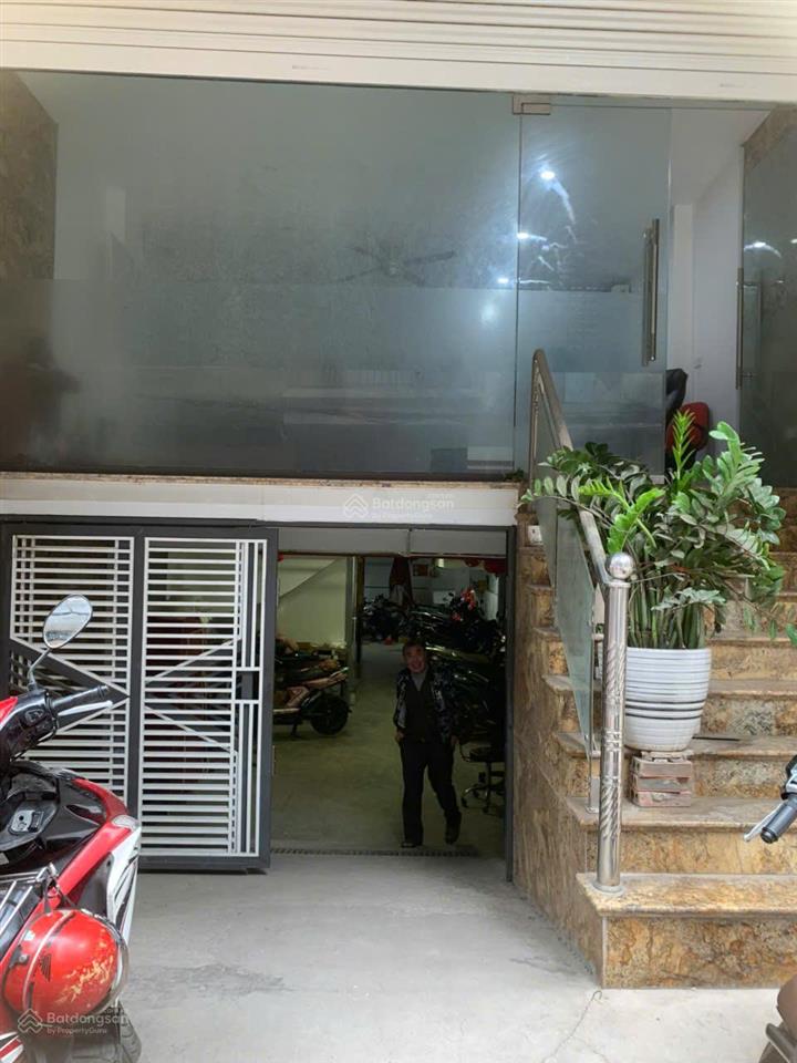 Chính chủ cho thuê mặt bằng tầng 1 làm văn phòng diện tích 30m ô tô tránh đỗ 6,2 triệu thương lượng