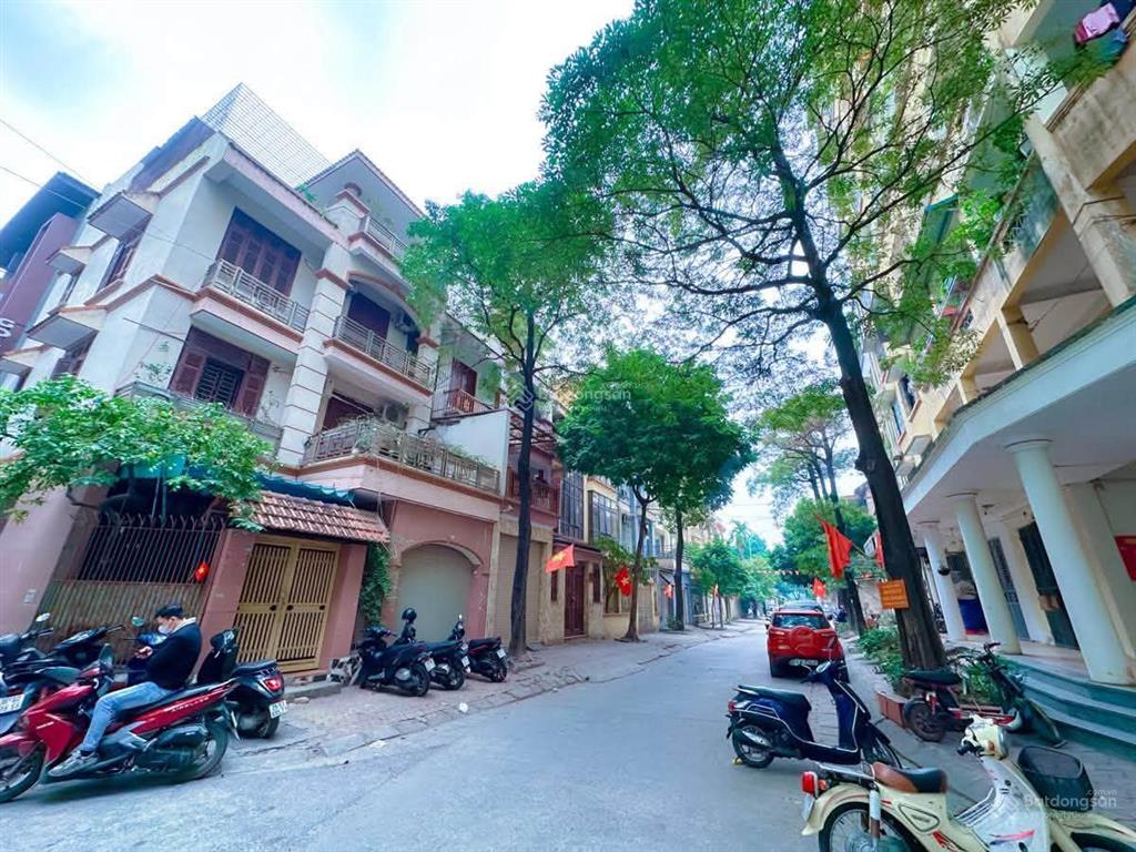 Bán căn hộ chung cư phùng khoang 95m2 3 ngủ 2vs 5,5 tỷ thương lượng