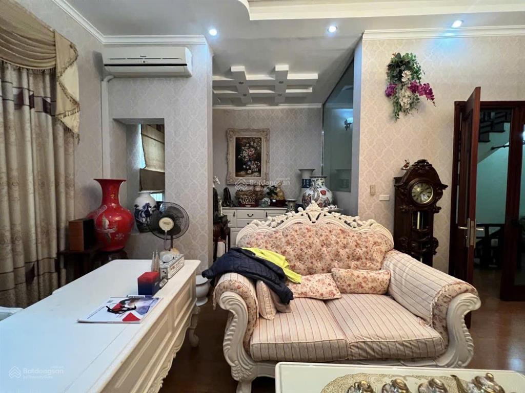 Bán nhà phân lô ô tô tránh vỉa hè quan nhân 85m2x5tx6,5m mt 23tỷ thương lượng 0982 685 ***