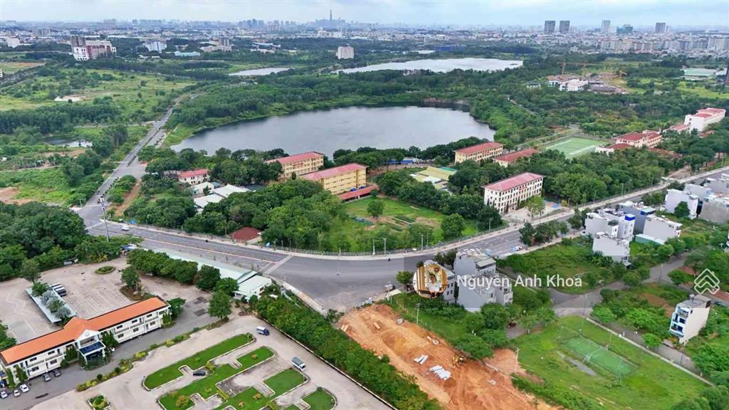 Cập nhật bđs vị trí đẹp, khu vực tiềm năng trục thống nhất, sát chung cư bcons