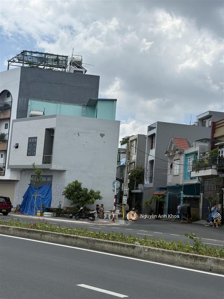 Bán nhà 1 trệt 2 lầu sát metro bx miền đông mới  chung cư bcons| 4,6 tỷ