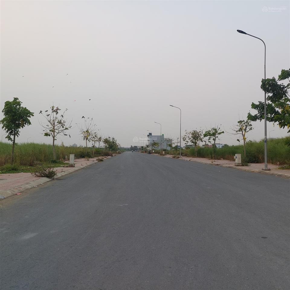 Bán đất dự án the sol city, đường 22m giá 2,95 tỷ, 100m2, cần giuộc, long an