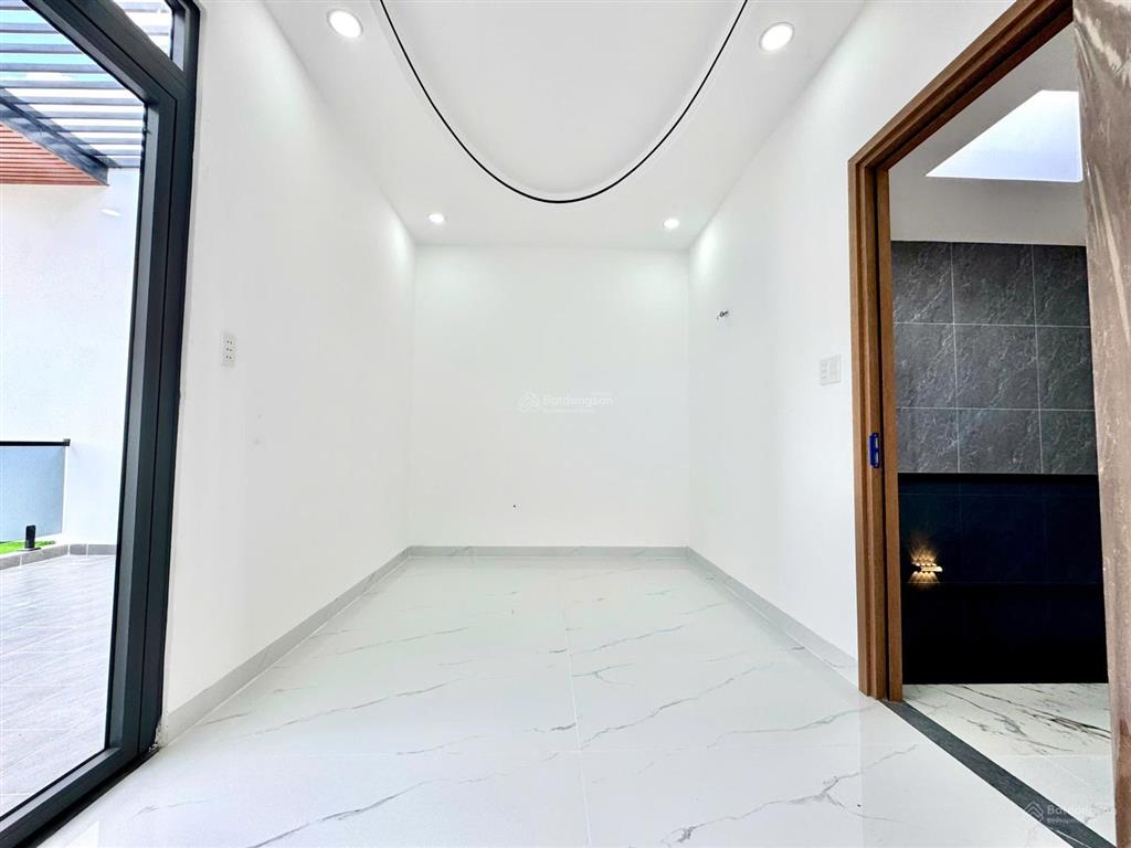 Bán nhà mới đẹp đầy đủ nội thất kdc the sol city, xã phước lý