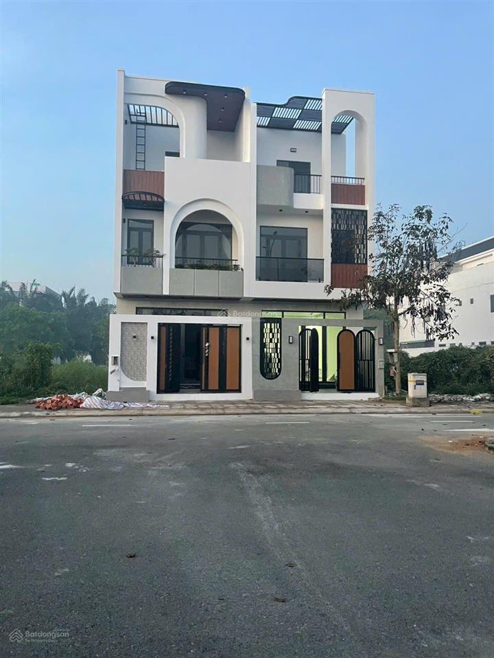 Bán nhà mới vào ở ngay khu the sol city