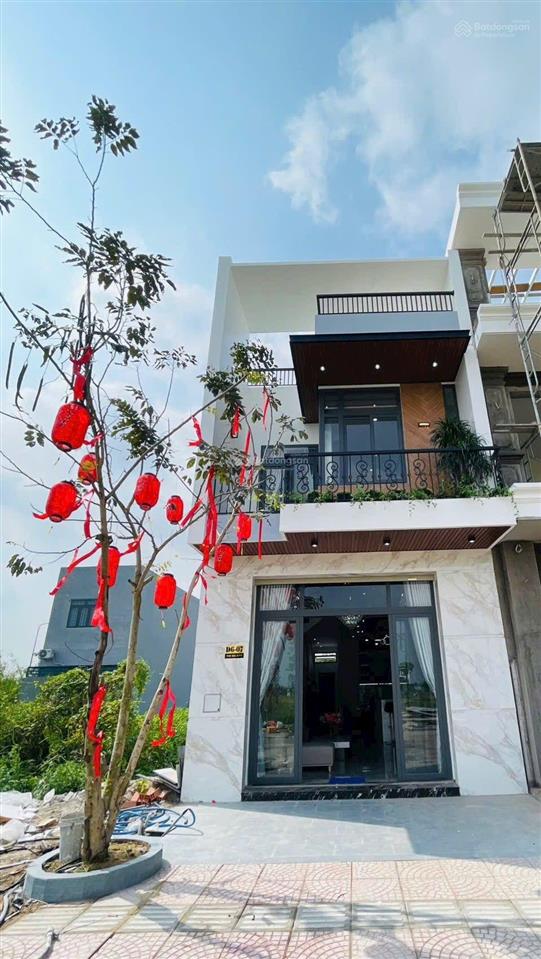 Bán nhà mới vào ở ngay khu the sol city