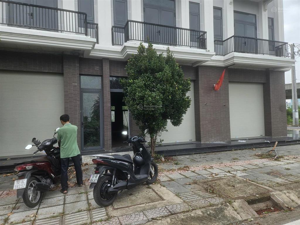 Bán shophouse mặt tiền đường vĩnh phú 41 (50m) the sol city, 4,4 tỷ