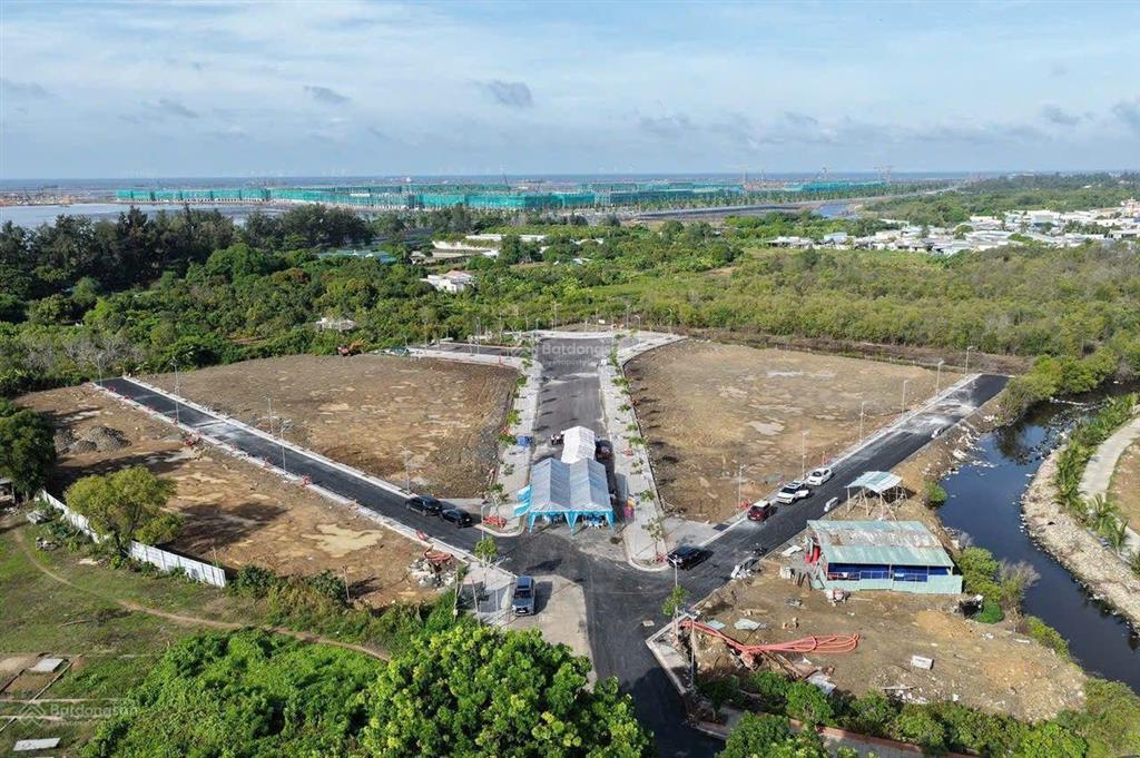 Bán đất ngay bãi biển 30/4 cần giờ, vingroup