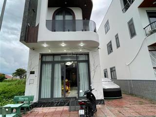 Bán nhà góc 2 mặt tiền kdc the sol city 4,550 tỷ