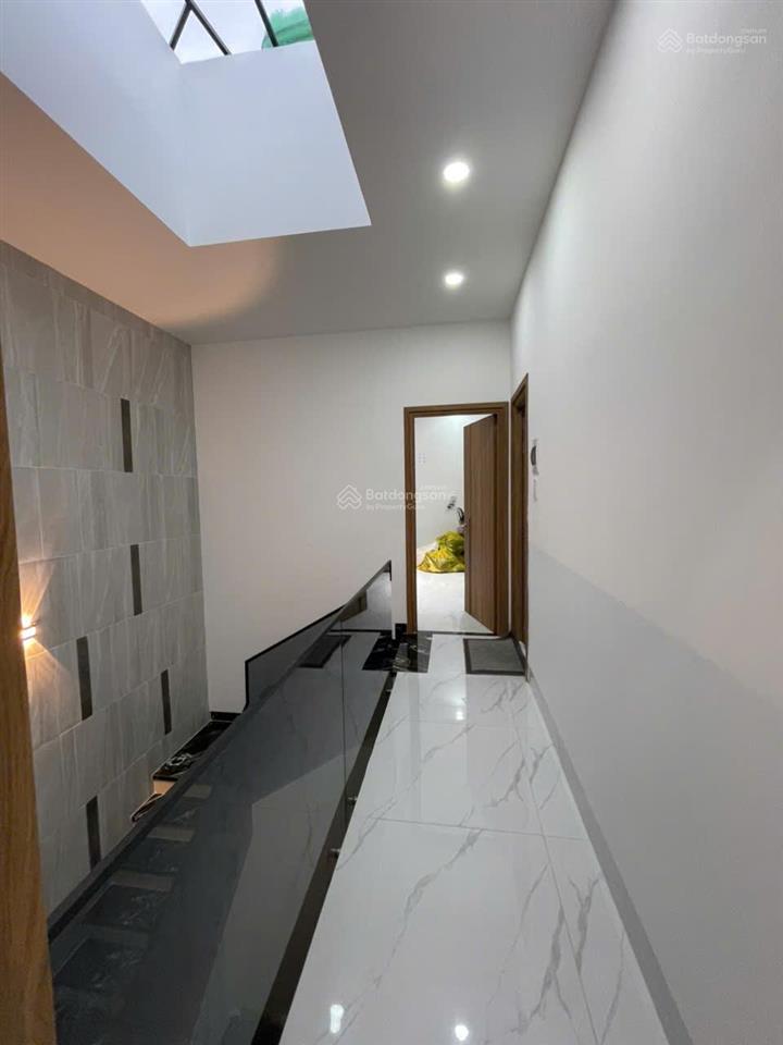Bán nhà góc 2 mặt tiền kdc the sol city 4,550 tỷ