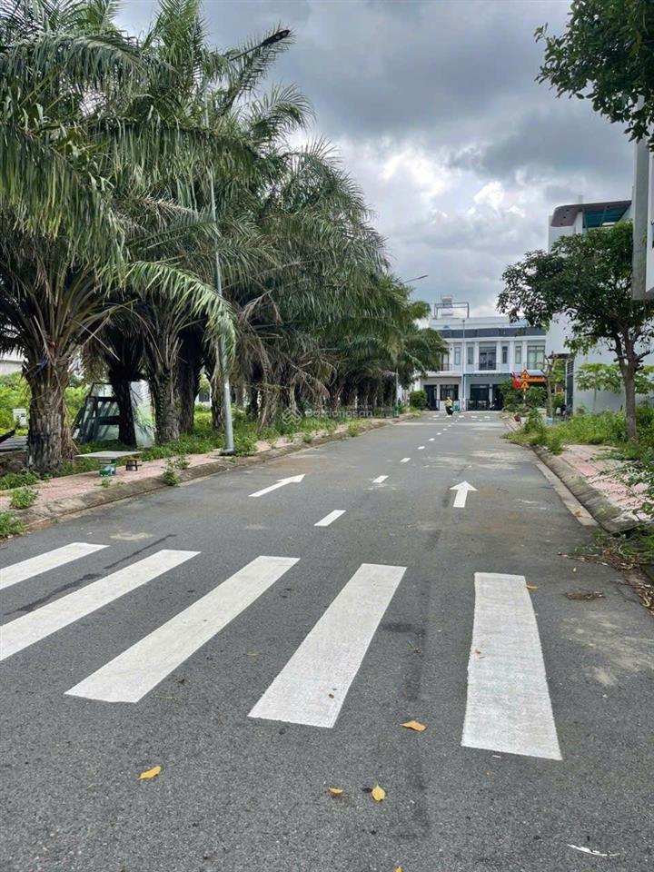Cần bán nhanh đất sổ hồng riêng kdc the sol city, giá 2,2 tỷ