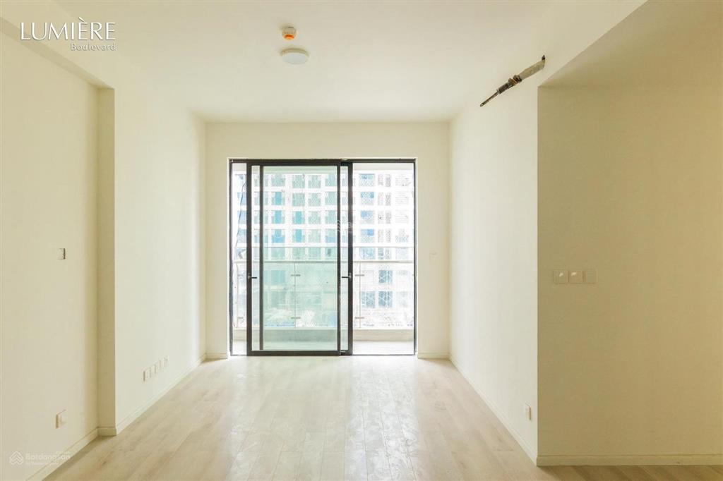 Căn góc 2pn lumiere boulevard 4,57 tỷ | đông nam