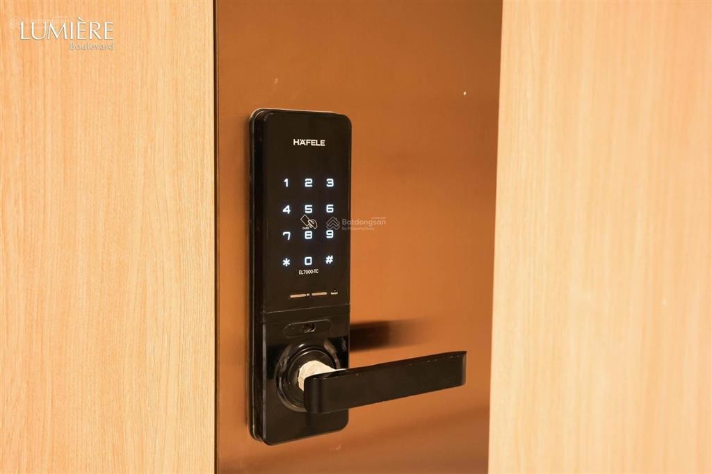 Căn góc 2pn lumiere boulevard 4,57 tỷ | đông nam