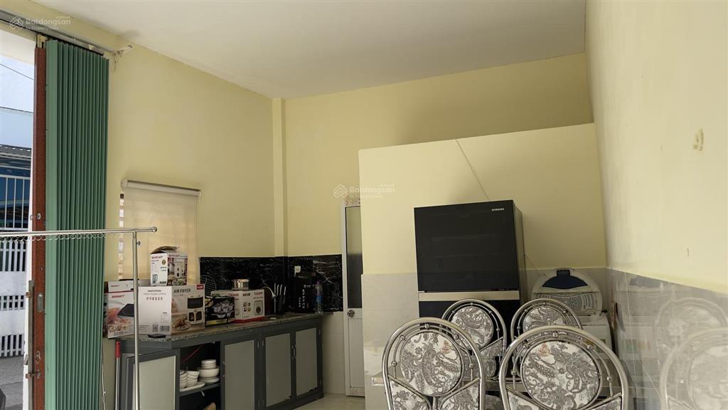 Cho thuê nhà nguyên căn tại 188 dương vân nga, phường vĩnh hải, tp nha trang, gần bờ biển hòn chồng