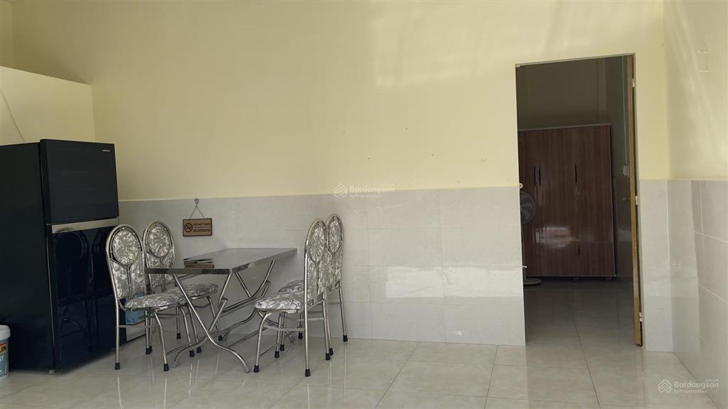 Cho thuê nhà nguyên căn tại 188 dương vân nga, phường vĩnh hải, tp nha trang, gần bờ biển hòn chồng