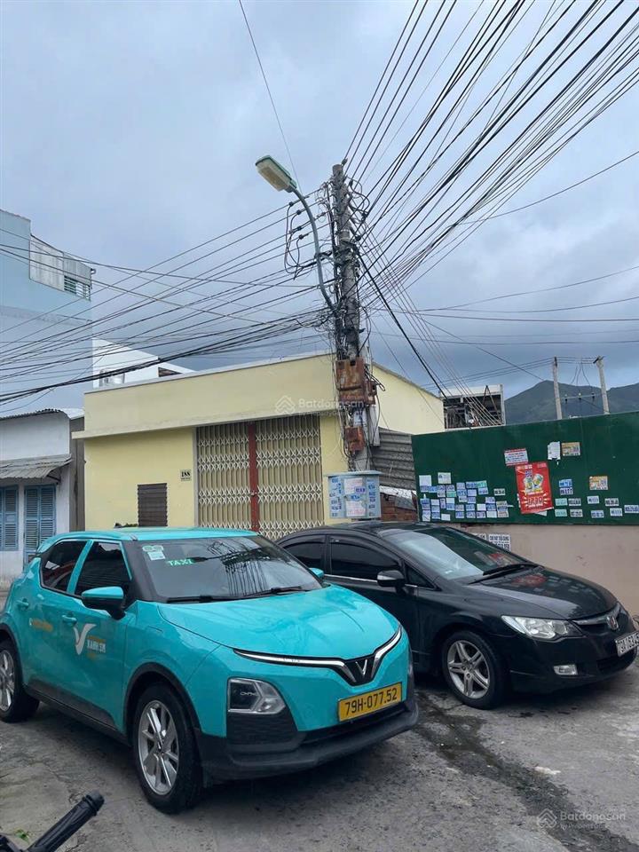 Cho thuê nhà nguyên căn tại 188 dương vân nga, phường vĩnh hải, tp nha trang, gần bờ biển hòn chồng