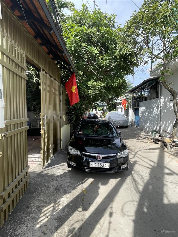 Cho thuê nhà nguyên căn 3 phòng ngủ máy lạnh đầy đủ nội thất tại phường bắc nha trang có chỗ đậu xe