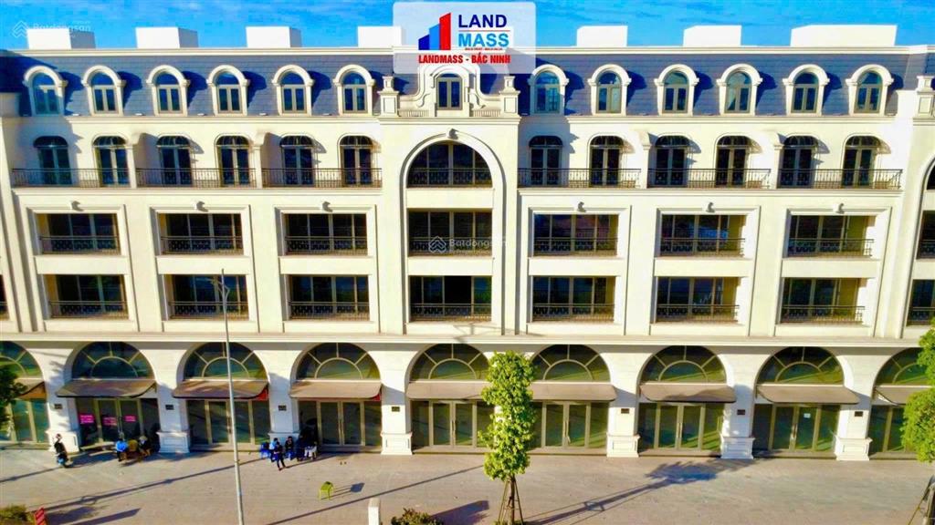 Chuyển nhượng căn dinh thự 2 mặt tiền royal mansion  ngã 6 bắc giang