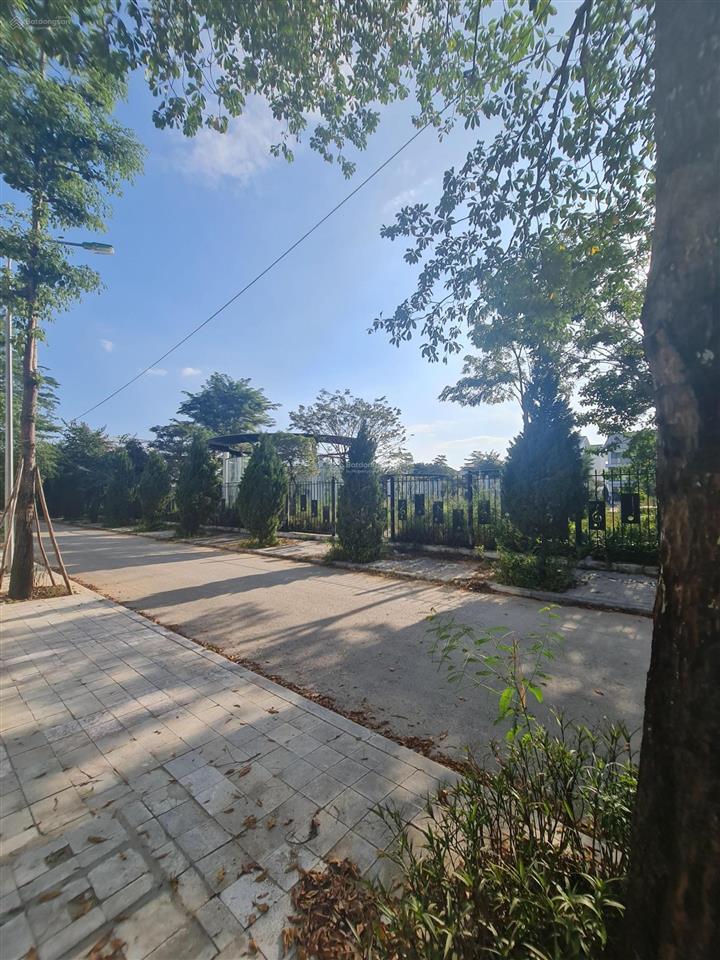 Biệt thự nam cường view công viên  giá 25 tỷ  khu sol lake villa