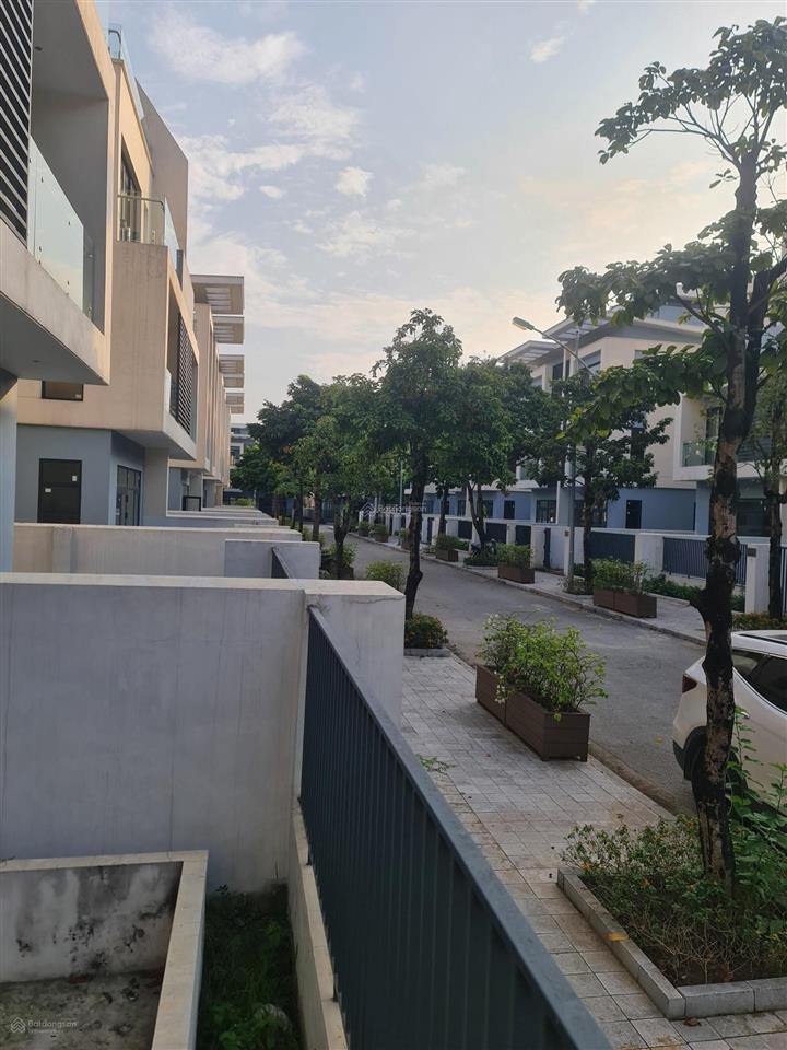 Bán biệt thự an quý  tập đoàn nam cường  dãy có đường đi bộ sau nhà  diện tích 198m2  giá 48 tỷ