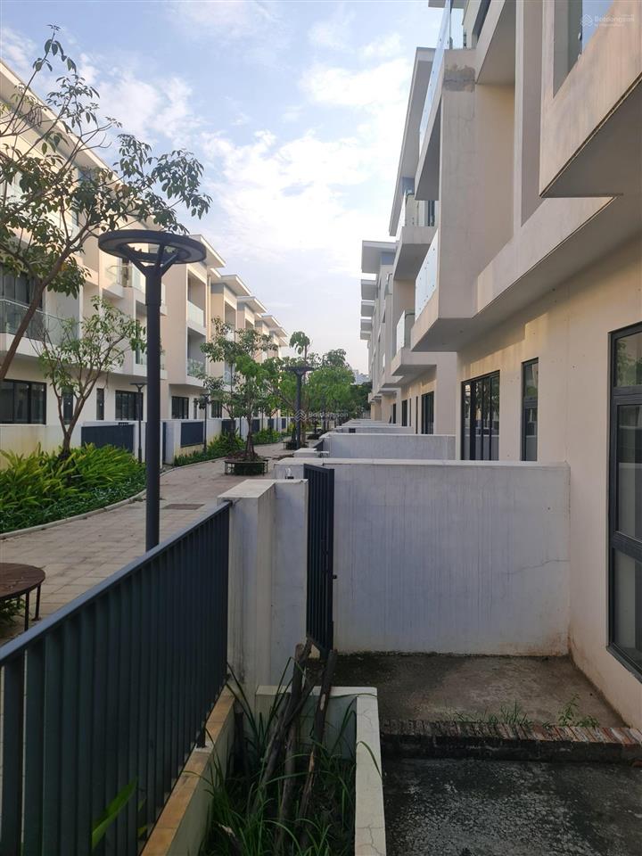 Bán biệt thự an quý  tập đoàn nam cường  dãy có đường đi bộ sau nhà  diện tích 198m2  giá 48 tỷ