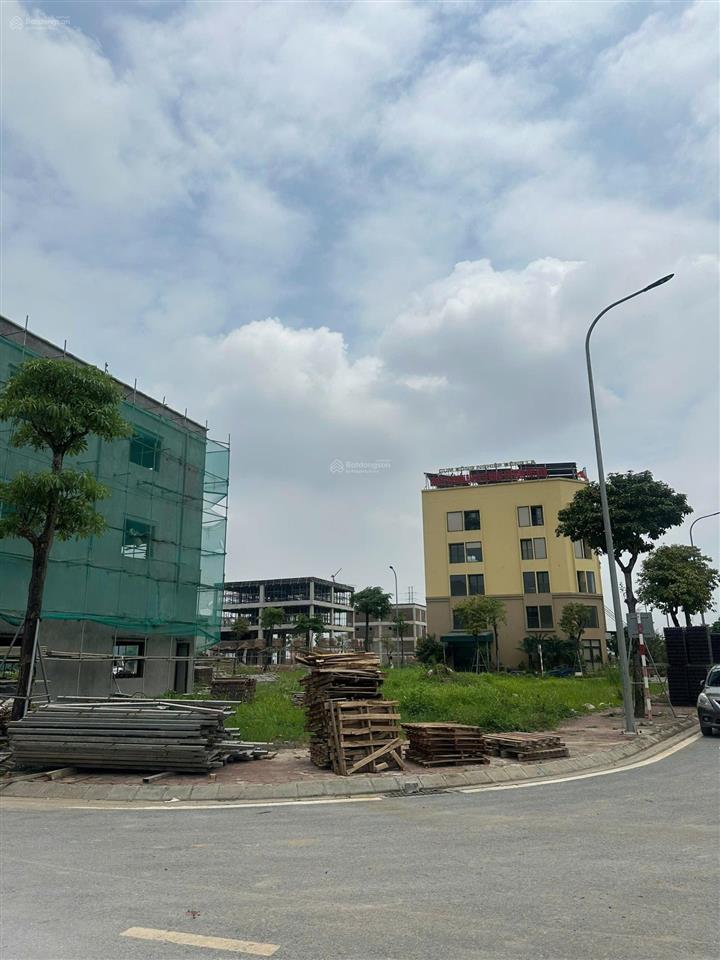 Chuyển nhượng lô đất công nghiệp 360m2  cụm công nghiệp đông la  38tr/m2