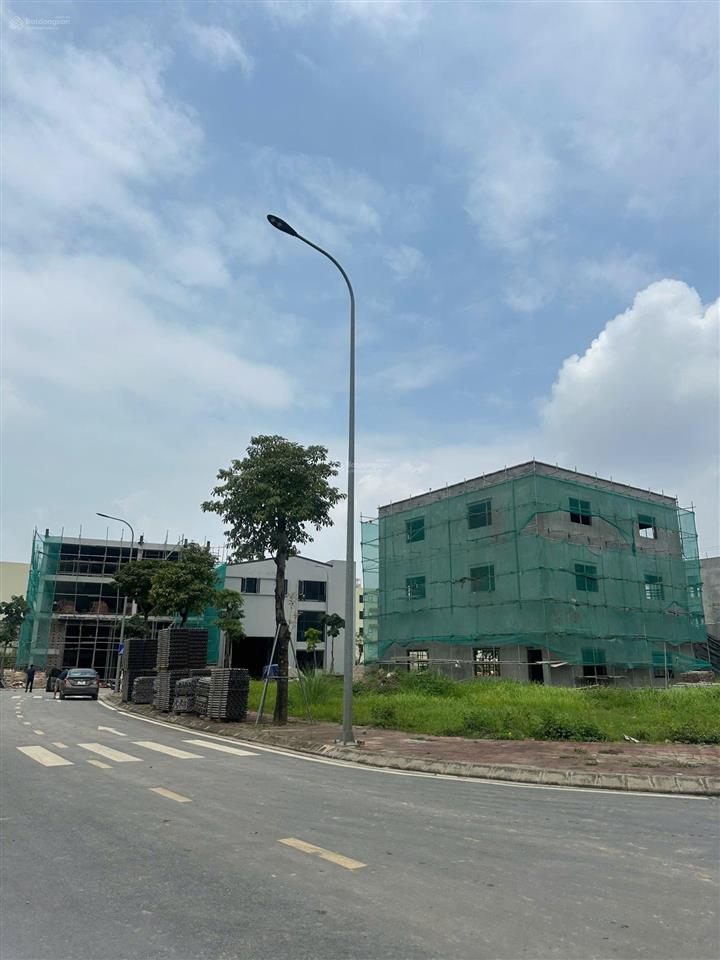 Chuyển nhượng lô đất công nghiệp 360m2  cụm công nghiệp đông la  38tr/m2