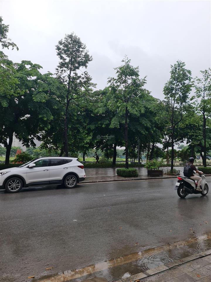 Liền kề đô nghĩa view hồ cây đàn  đường 30m (vỉa hè 10m) hoàn thiện thang máy  giá 22 tỷ