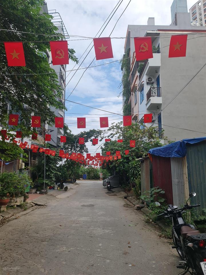 Bán đất dịch vụ khu b yên nghĩa  mặt tiền 4,8m  giá 10 tỷ